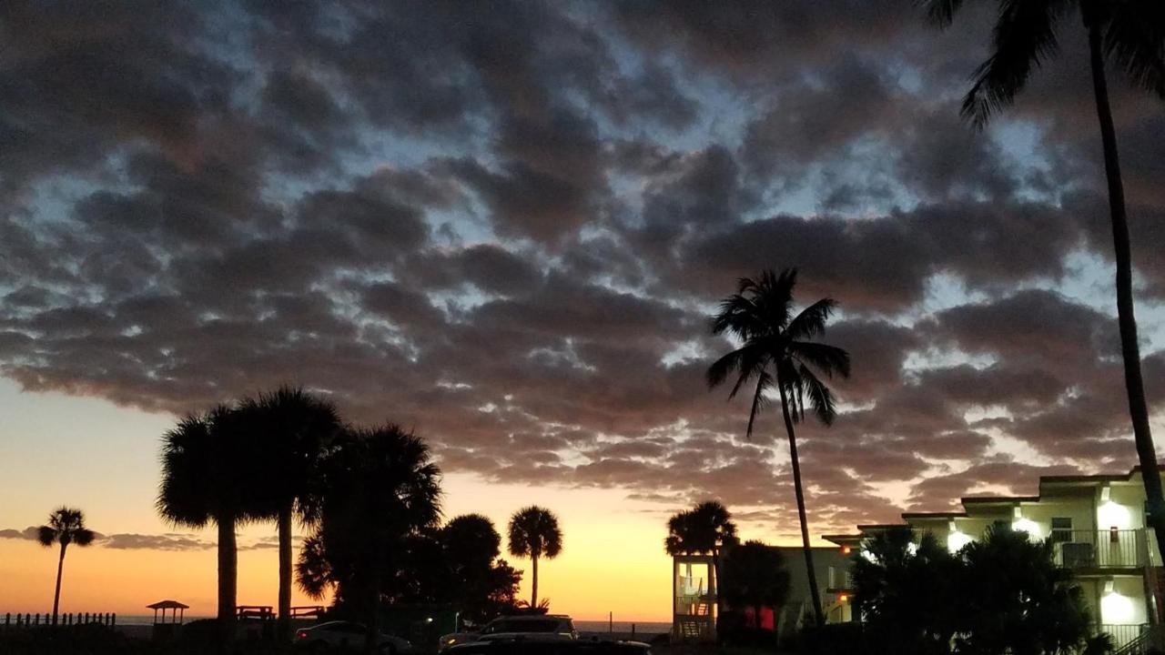 Carousel Beach Inn Fort Myers Beach Esterno foto