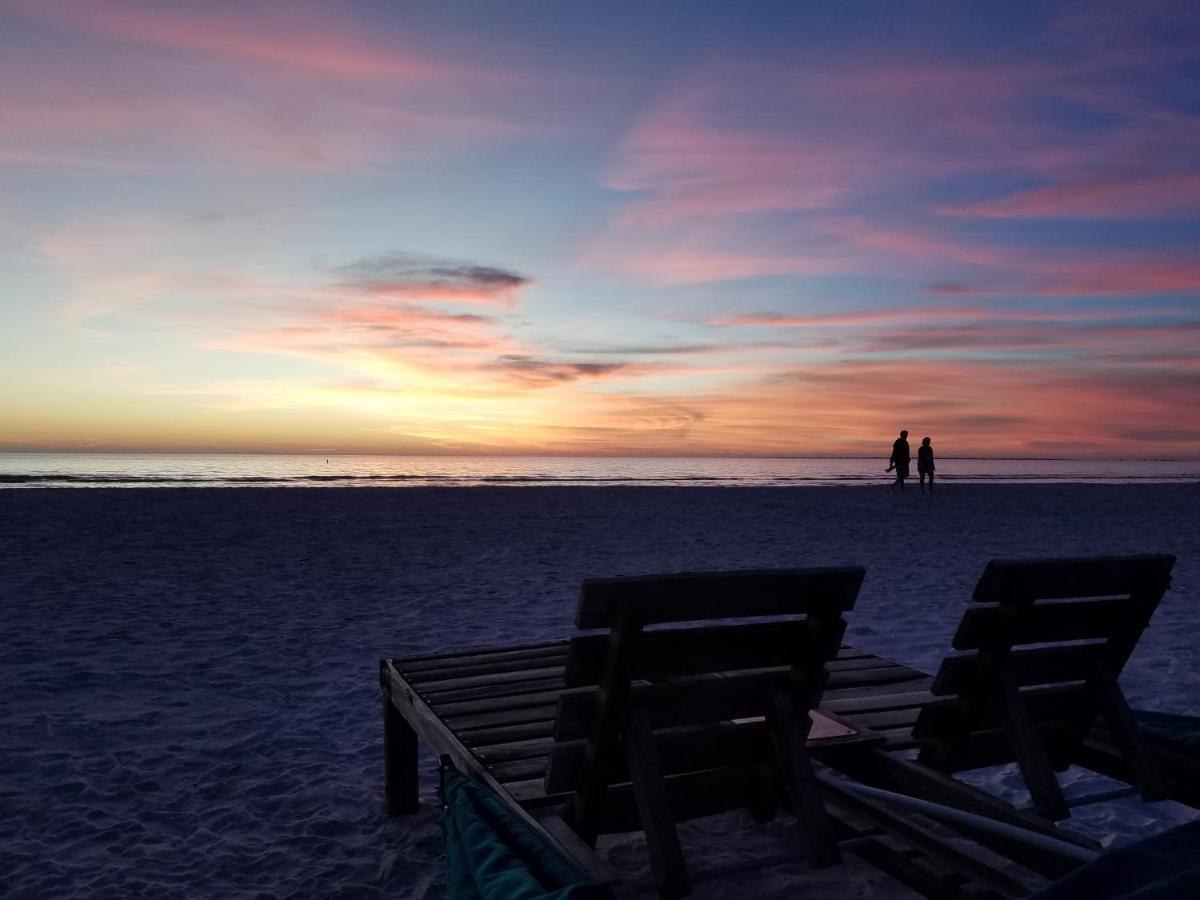 Carousel Beach Inn Fort Myers Beach Esterno foto